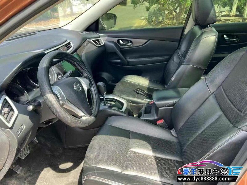 17年日产奇骏轿车抵押车出售