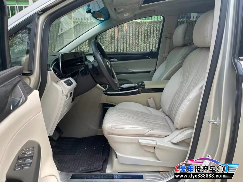 21年别克GL8轿车抵押车出售