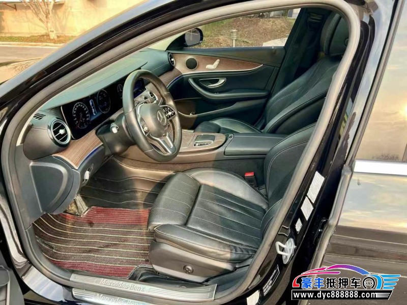 18年奔驰E轿车抵押车出售