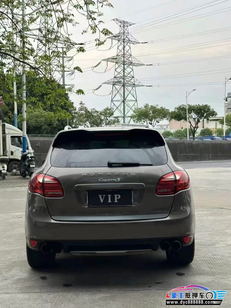 13年保时捷卡宴轿车抵押车出售