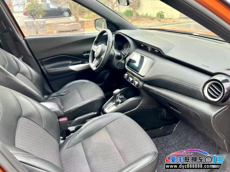 18年日产劲客轿车抵押车出售