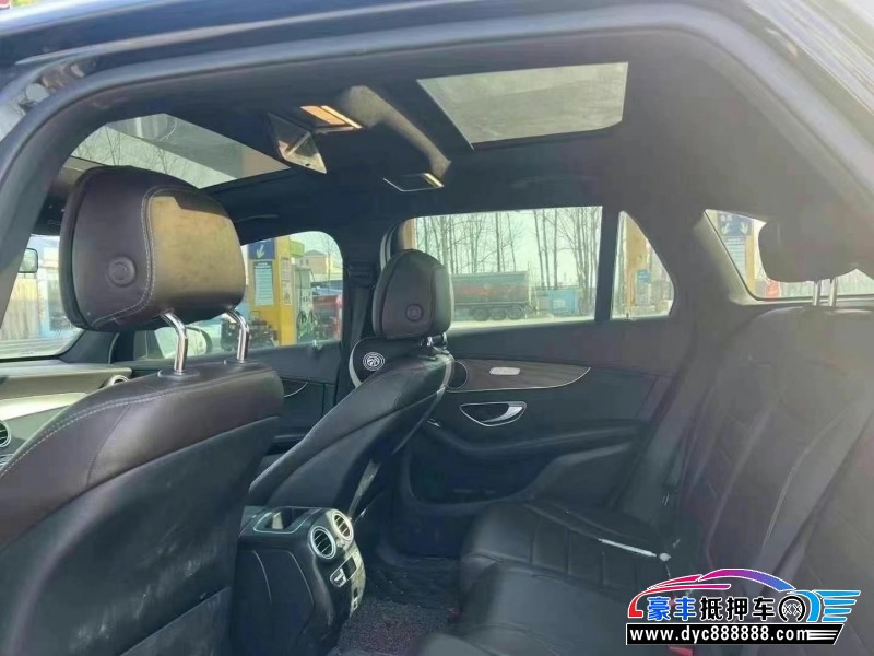 20年奔驰GLC轿车抵押车出售