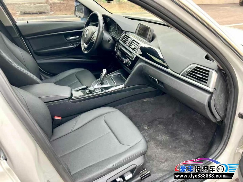 17年宝马3系轿车抵押车出售