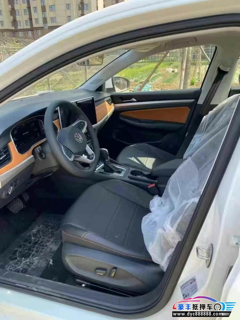 25年大众宝来轿车抵押车出售