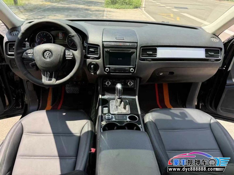 17年大众途锐轿车抵押车出售