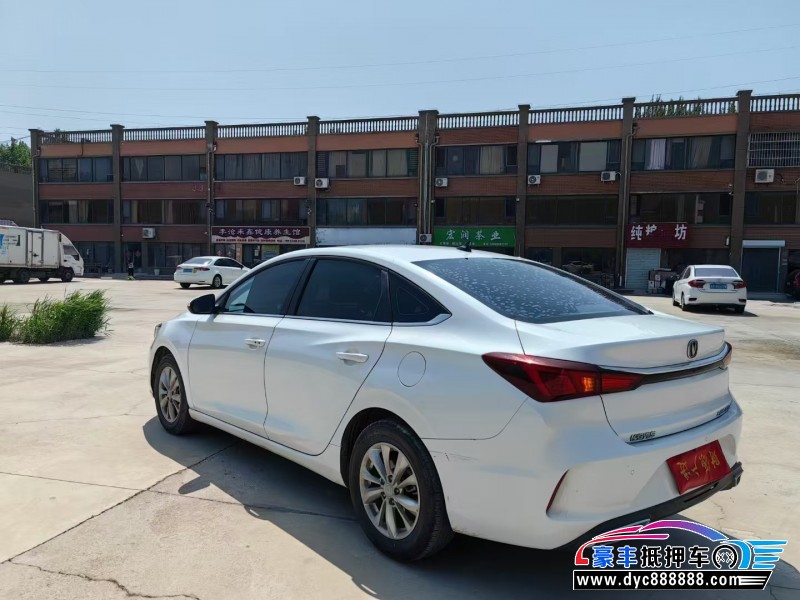 20年长安逸动轿车抵押车出售