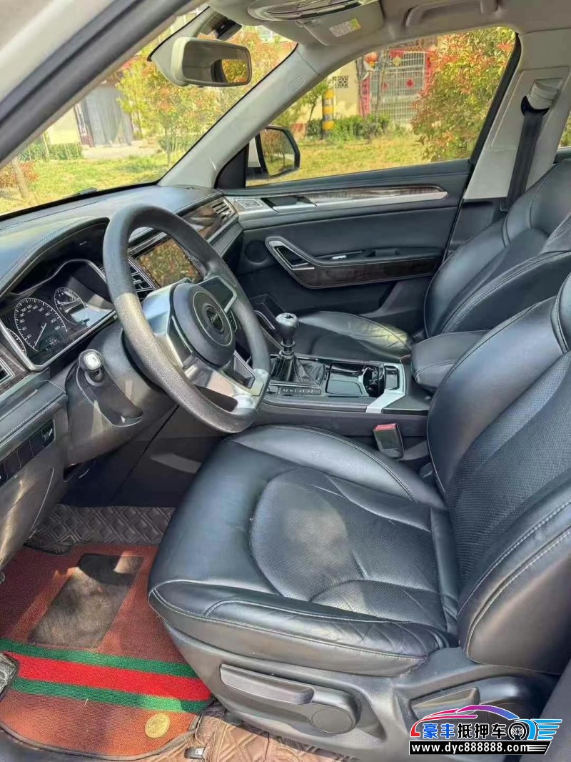 19年众泰大迈X7轿车抵押车出售