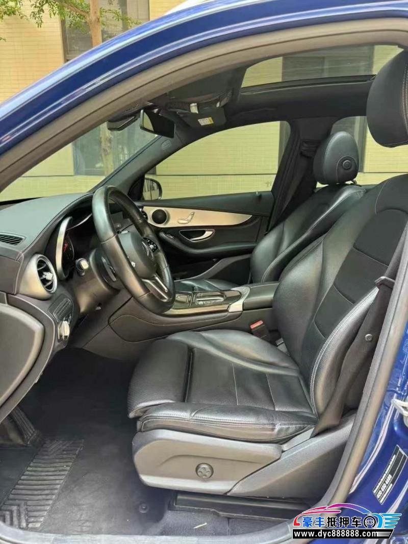 20年奔驰GLC轿车抵押车出售