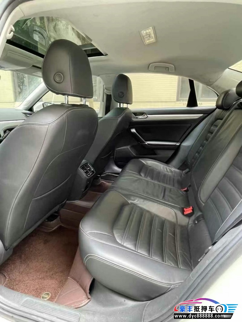 16年大众凌渡轿车抵押车出售