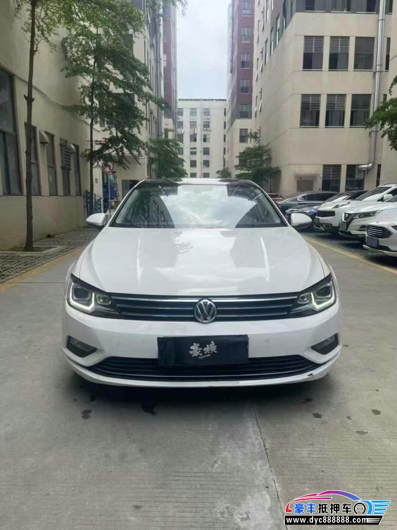 16年大众凌渡轿车抵押车出售