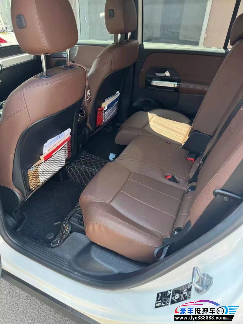 22年奔驰GLB轿车抵押车出售