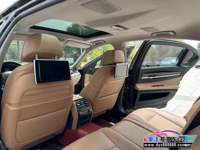 15年宝马7系轿车抵押车出售