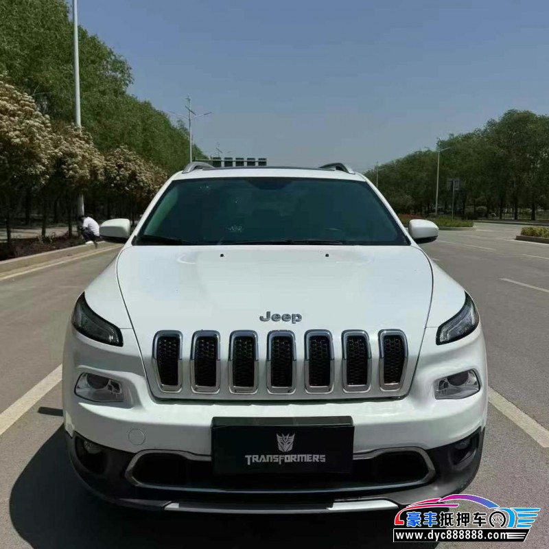 18年Jeep自由光轿车抵押车出售