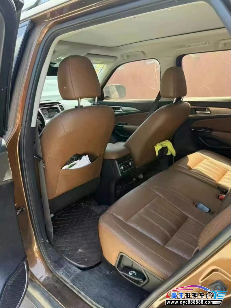 18年长安长安CS95轿车抵押车出售