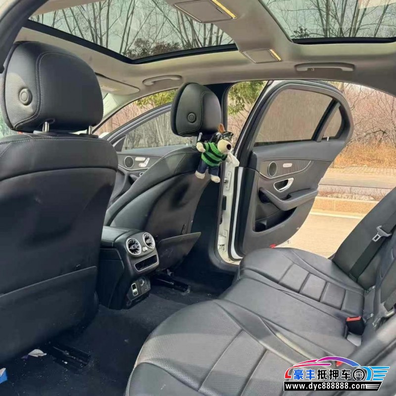 20年奔驰C轿车抵押车出售