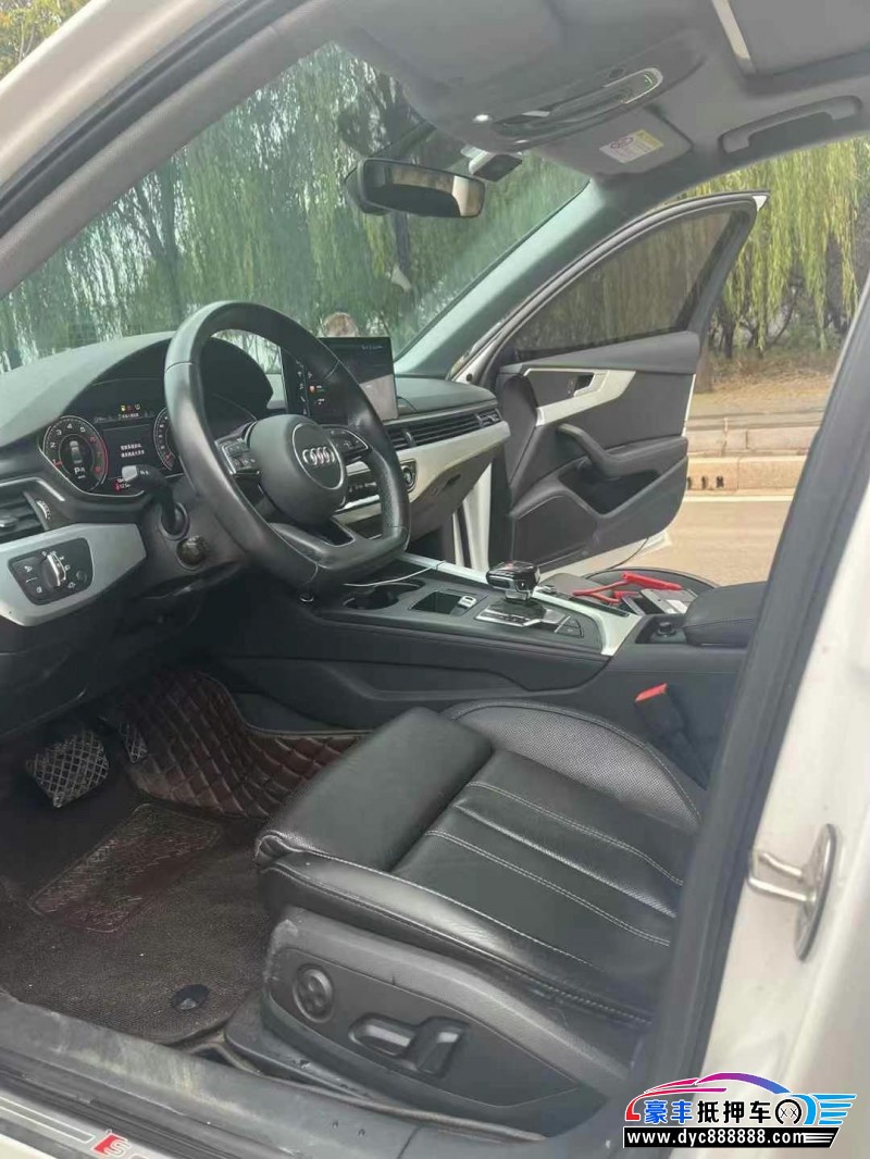 23年奥迪A4L轿车抵押车出售