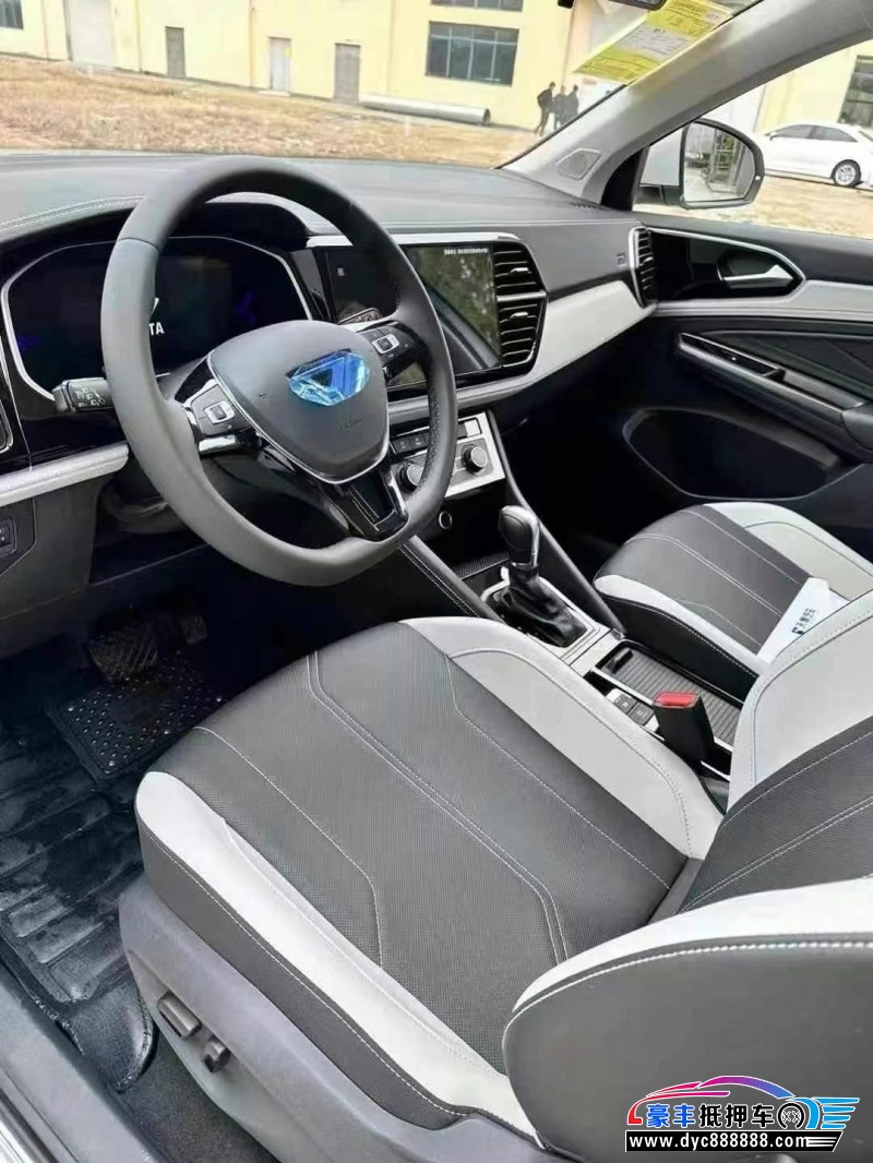 25年大众捷达轿车抵押车出售