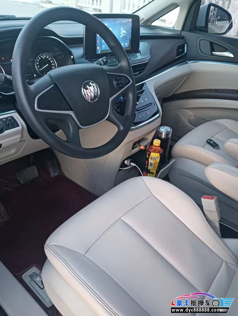 21年别克GL8轿车抵押车出售