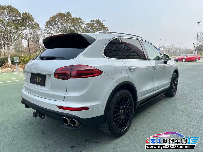 17年保时捷卡宴轿车抵押车出售