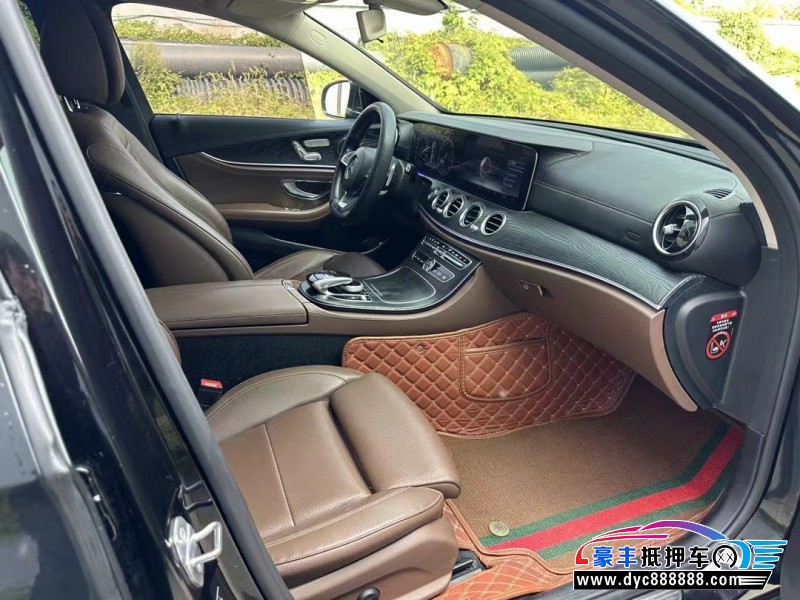 18年奔驰E轿车抵押车出售