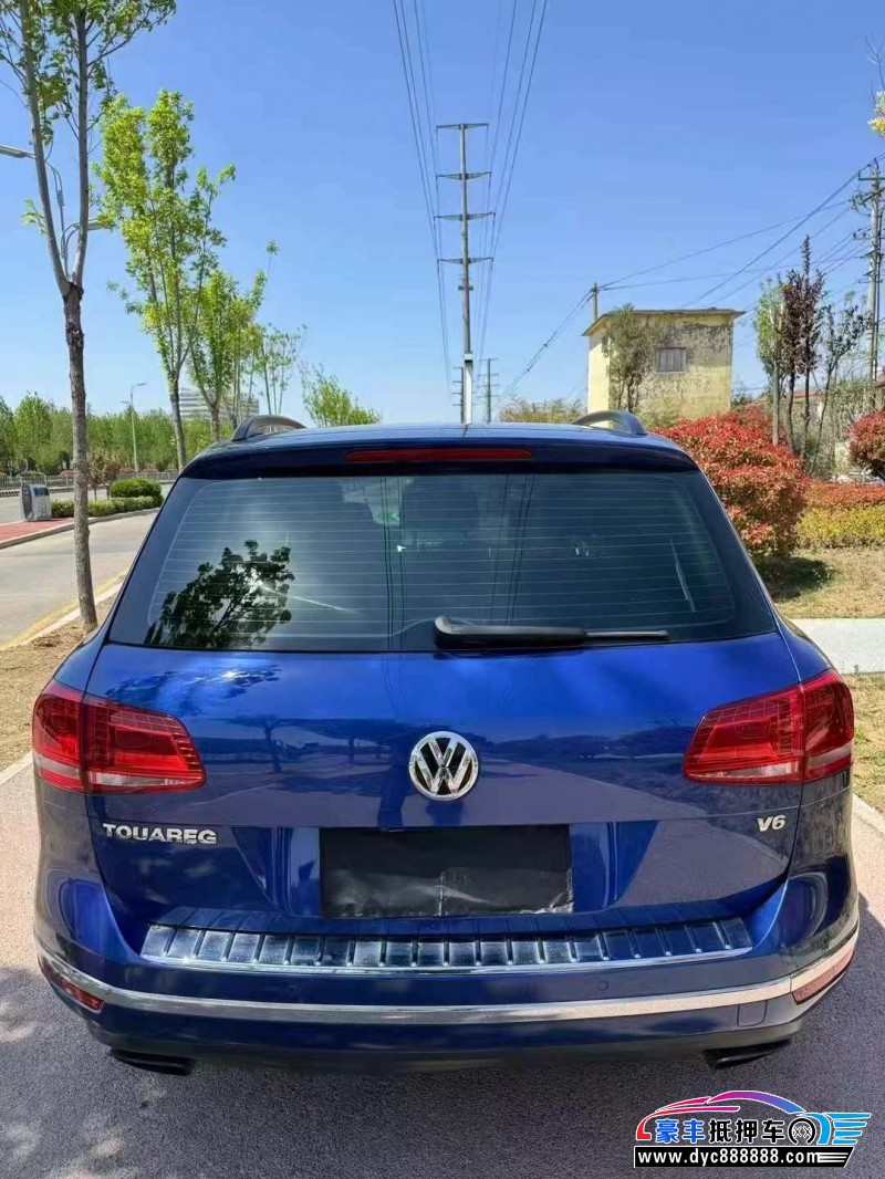 17年大众途锐轿车抵押车出售