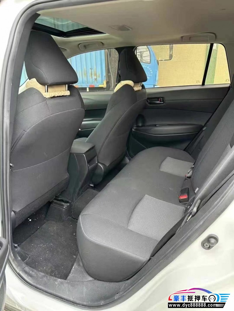 22年丰田锋兰达轿车抵押车出售