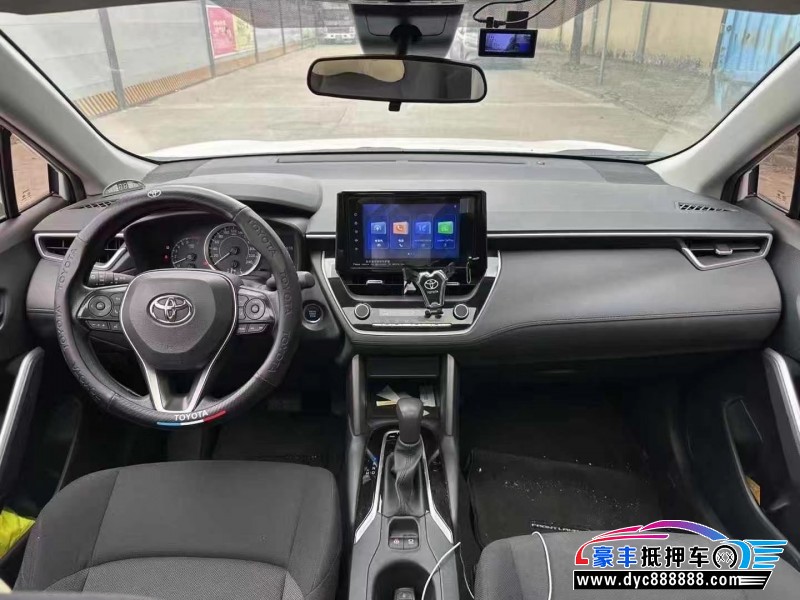 22年丰田锋兰达轿车抵押车出售