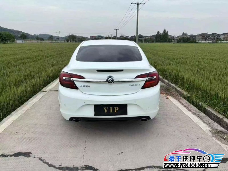 15年别克君威轿车抵押车出售