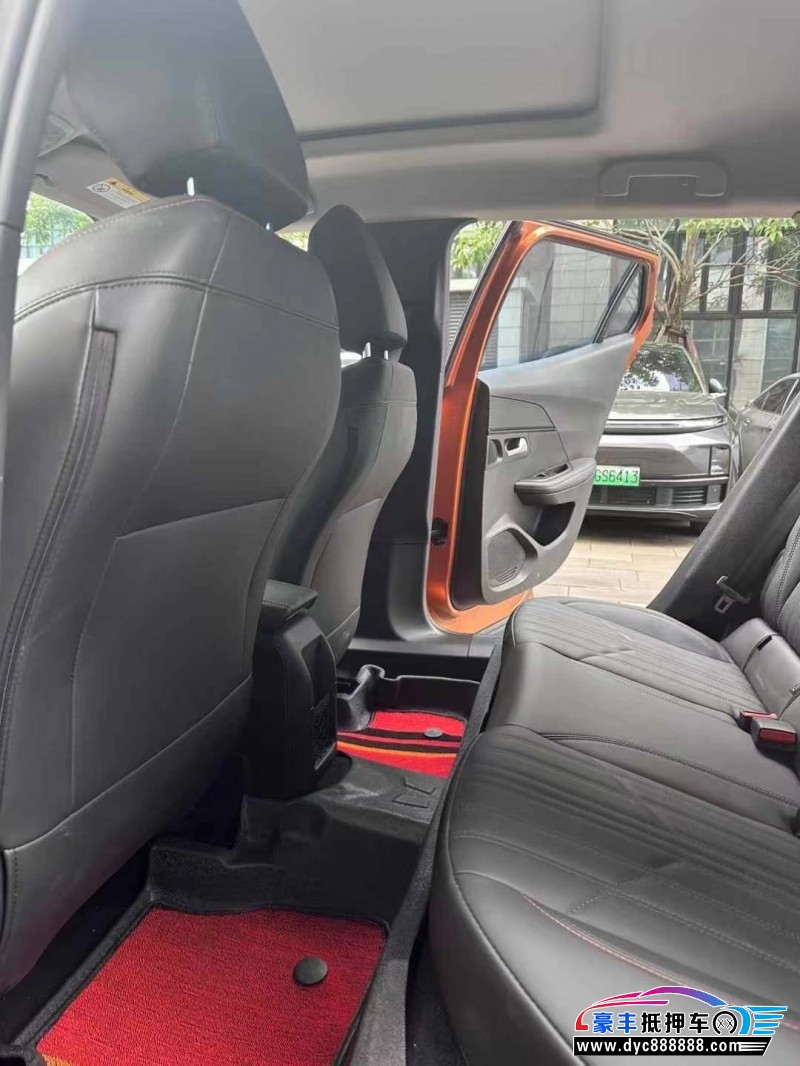 22年标致2008轿车抵押车出售