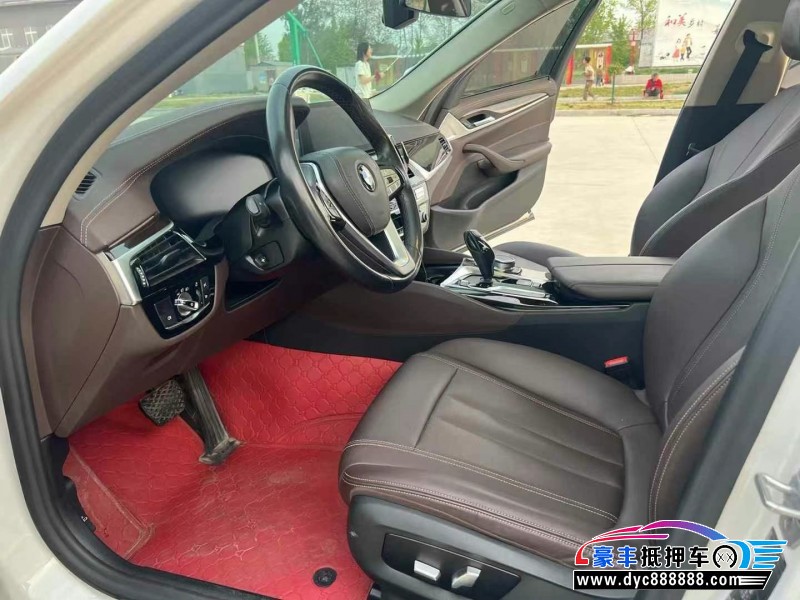 20年宝马5系轿车抵押车出售