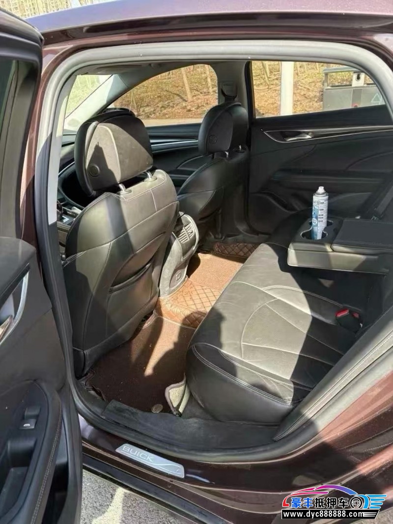 18年别克君越轿车抵押车出售