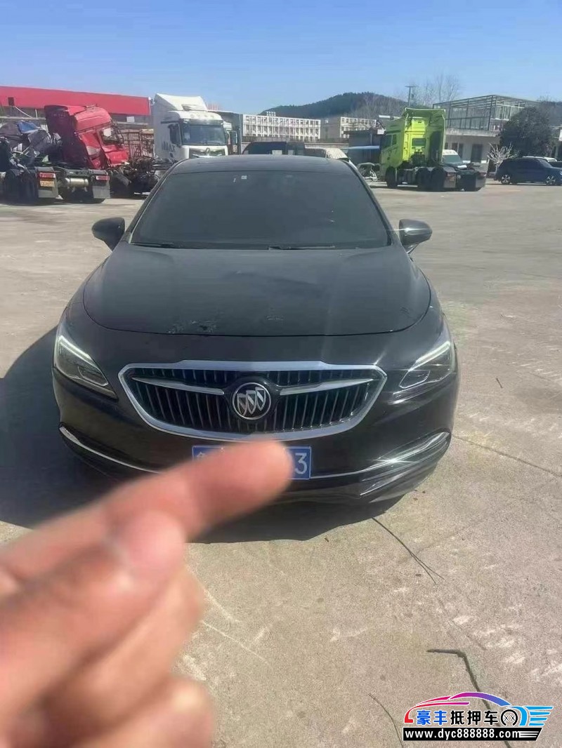 17年别克君越轿车抵押车出售