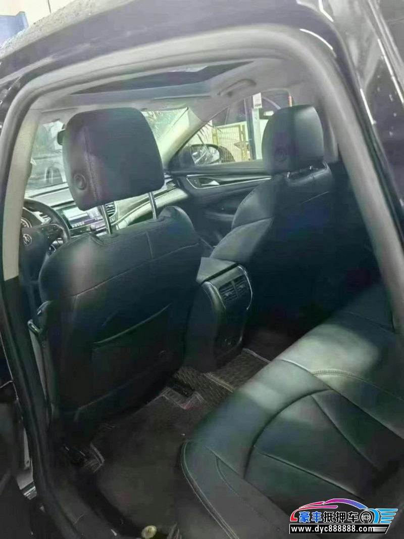 22年别克君越轿车抵押车出售