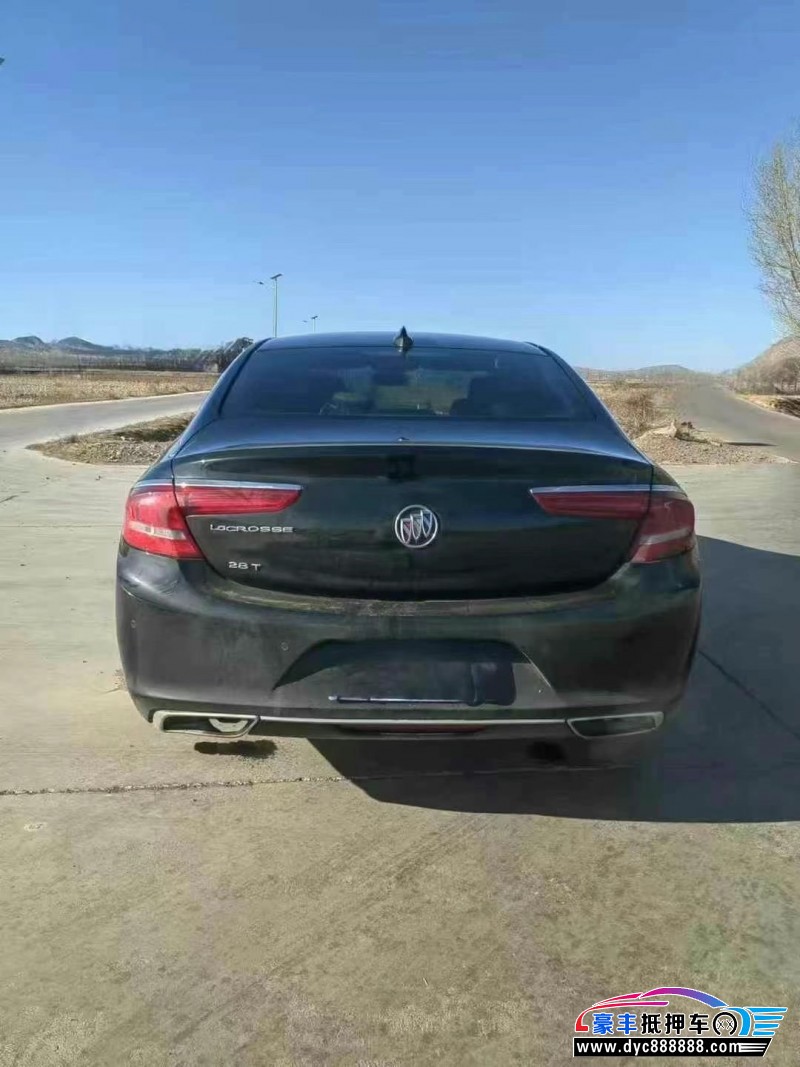 17年别克君越轿车抵押车出售