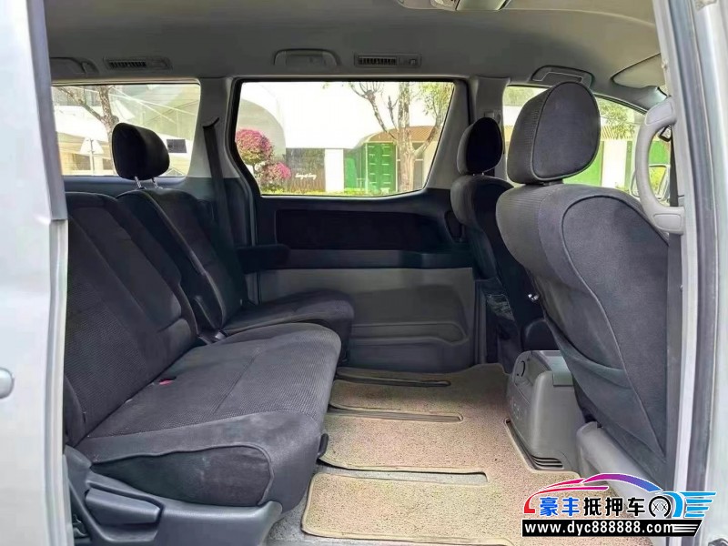 10年丰田埃尔法轿车抵押车出售