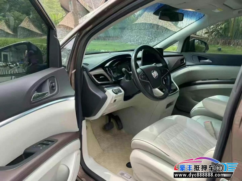 22年别克GL8轿车抵押车出售