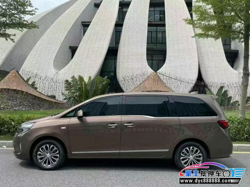 22年别克GL8轿车抵押车出售