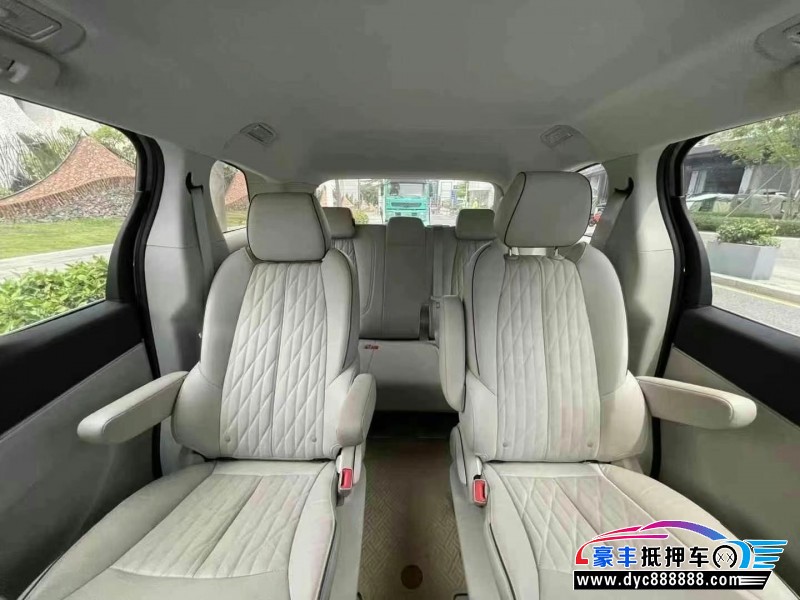 22年别克GL8轿车抵押车出售