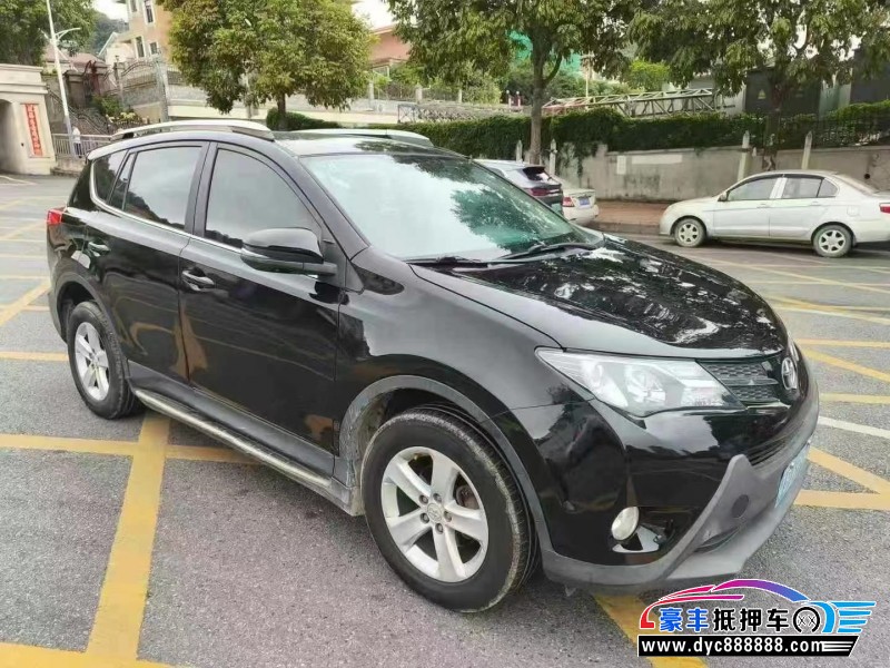 14年丰田RAV4轿车抵押车出售