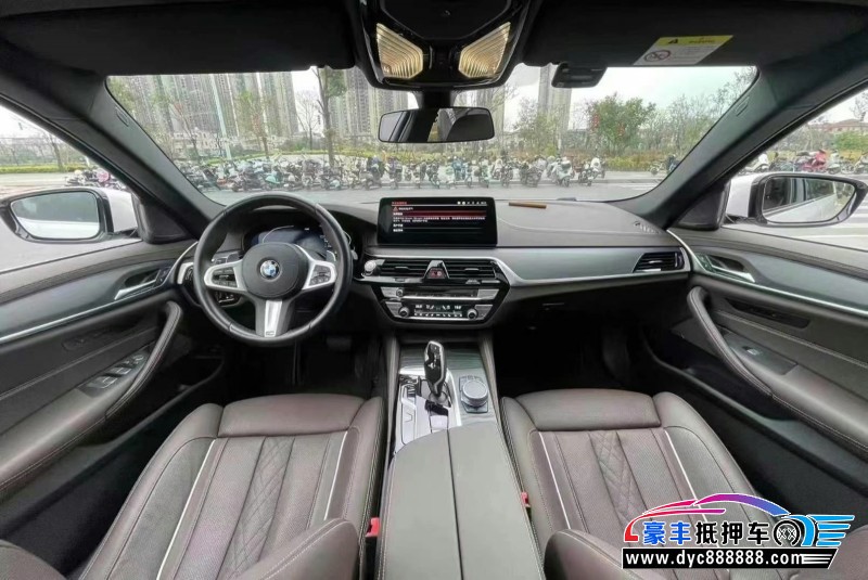 22年宝马5系轿车抵押车出售