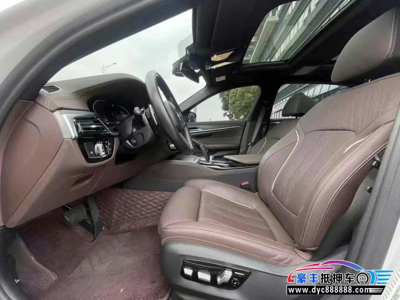 22年宝马5系轿车抵押车出售