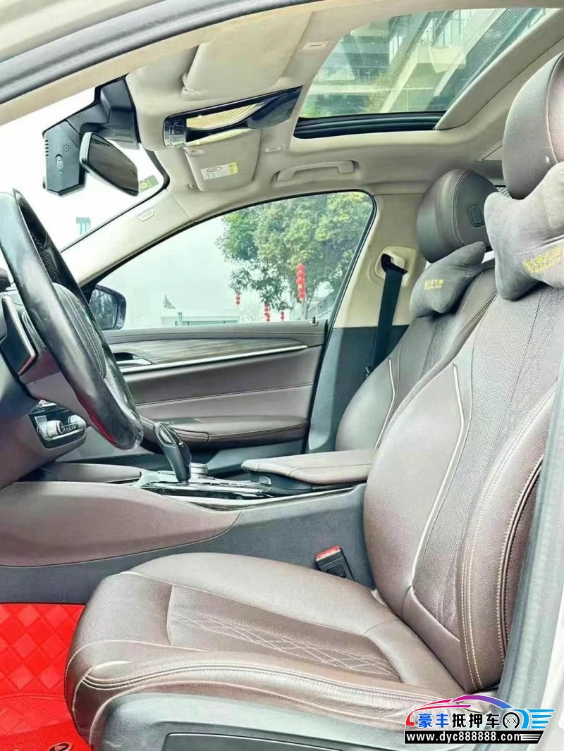 20年宝马5系轿车抵押车出售