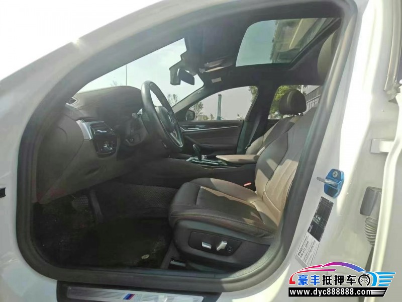20年宝马5系轿车抵押车出售