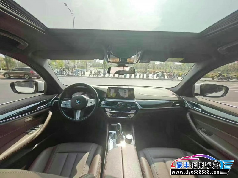 20年宝马5系轿车抵押车出售