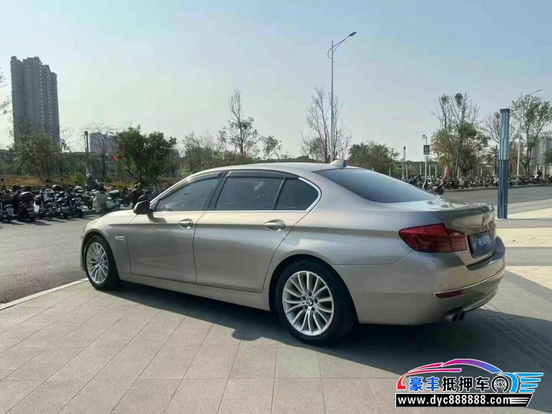 17年宝马5系轿车抵押车出售