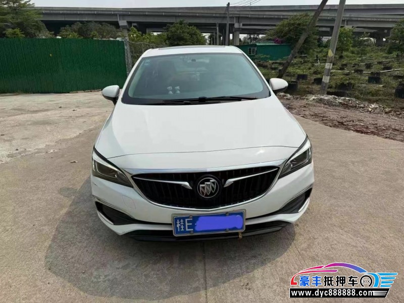 19年别克威朗轿车抵押车出售