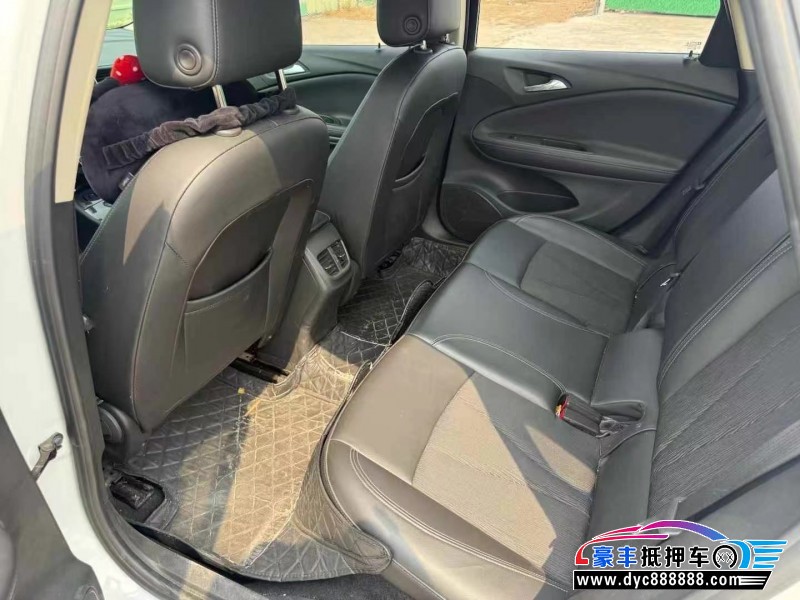 19年别克威朗轿车抵押车出售