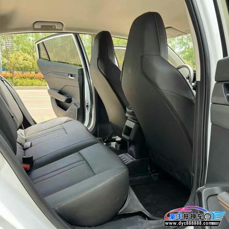 24年东风风神奕炫轿车抵押车出售