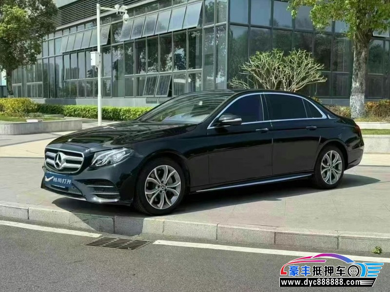 20年奔驰E轿车抵押车出售