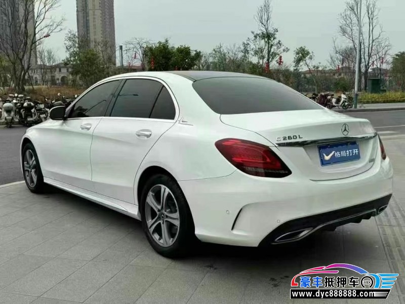 21年奔驰C轿车抵押车出售